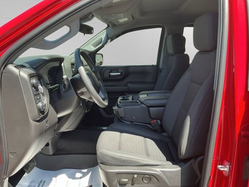 Used 2024 Chevrolet Silverado 1500 Custom Trail Boss AWD/4WD image 9
