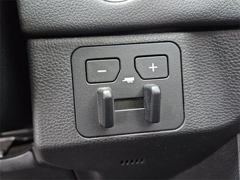 Used 2024 Toyota Tundra Limited image 24