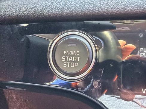 Used 2021 Kia Sportage EX image 39