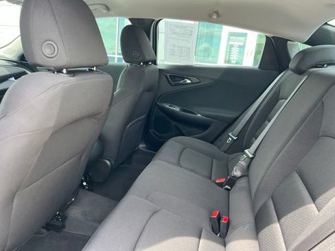 Used 2024 Chevrolet Malibu LS w/ Driver Confidence Package FWD image 17