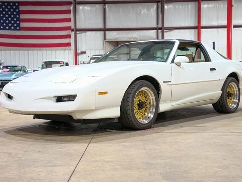 Used 1992 Pontiac Firebird Formula RWD image 1