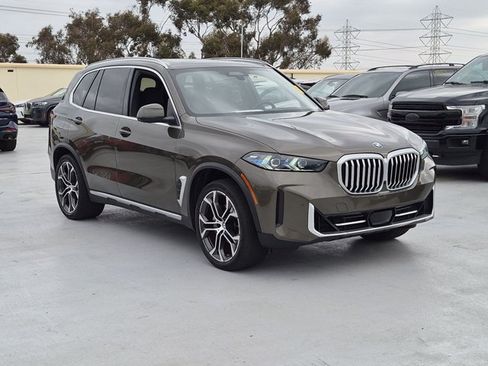 Used 2025 BMW X5 sDrive40i RWD image 3