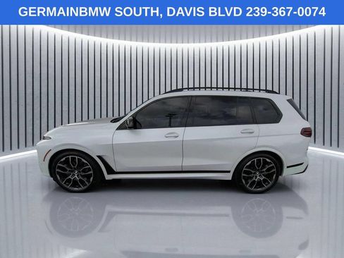 Used 2025 BMW X7 M60i AWD/4WD image 8