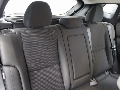 Used 2020 Nissan Rogue Sport S image 21