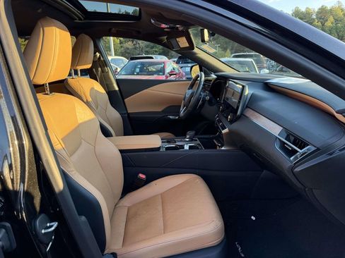 Used 2024 Lexus RX 350 image 17