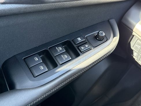 Used 2019 Subaru Outback 2.5i Premium image 14
