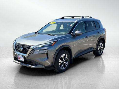Used 2021 Nissan Rogue SV w/ Premium Package AWD/4WD image 3