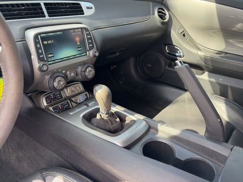 Used 2014 Chevrolet Camaro SS w/ SS Performance Package image 17
