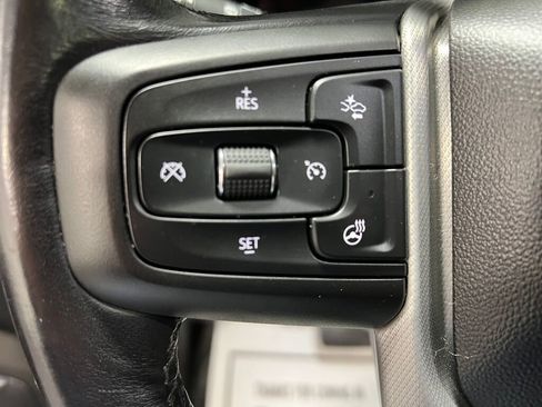 Used 2022 GMC Yukon Denali w/ Denali Premium Package image 13