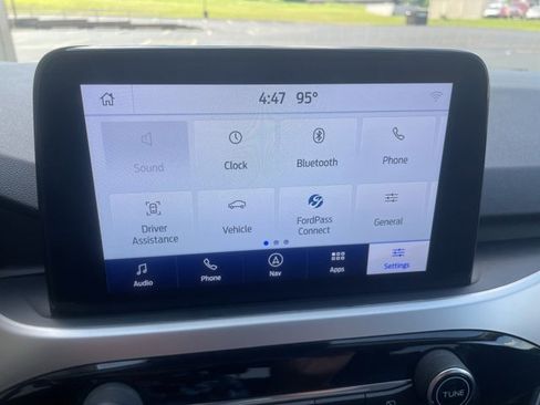 Used 2020 Ford Escape SEL image 32