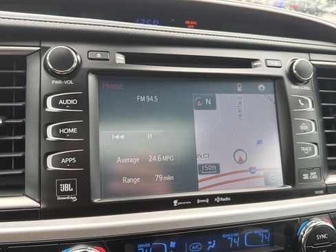 Used 2017 Toyota Highlander Limited AWD/4WD image 21
