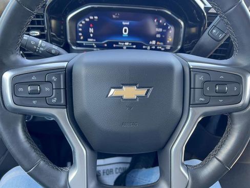 Used 2023 Chevrolet Silverado 1500 LT AWD/4WD image 17