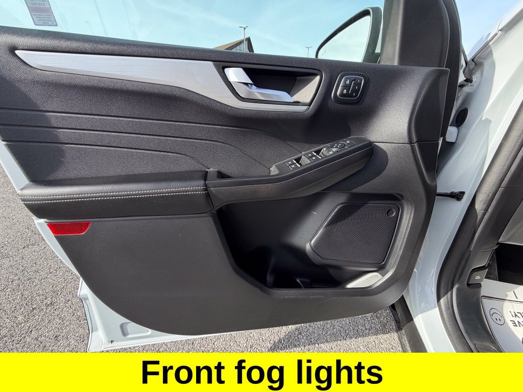 Certified 2025 Ford Escape Platinum AWD/4WD image 14