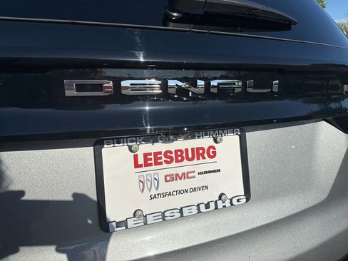 New 2026 GMC Acadia Denali Ultimate w/ LPO, Floor Liner Package AWD/4WD image 67