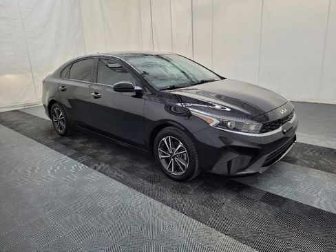 Used 2022 Kia Forte LXS image 11