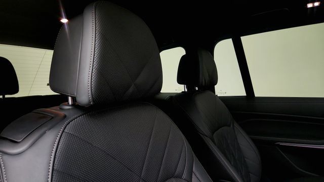 Used 2023 BMW X7 xDrive40i w/ Executive Package AWD/4WD image 41