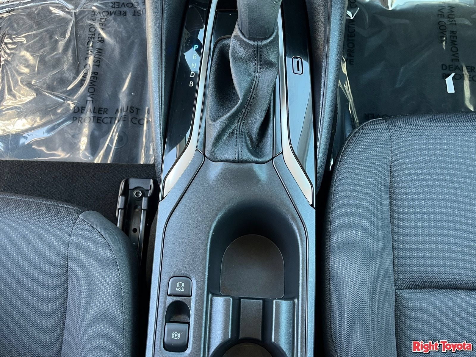 Certified 2025 Toyota Corolla LE FWD image 31