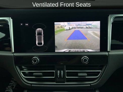 Used 2022 Porsche Macan AWD/4WD image 27