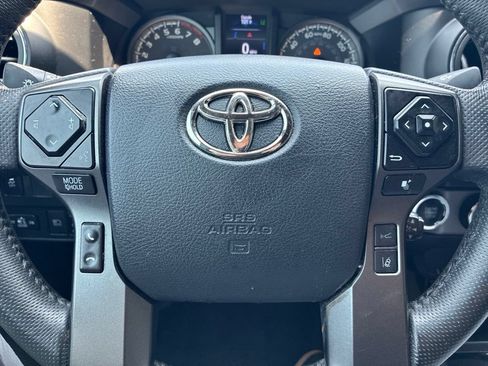 Used 2023 Toyota Tacoma TRD Off-Road AWD/4WD image 15