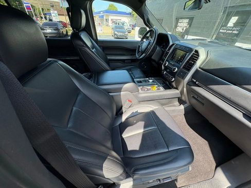 Used 2019 Ford Expedition Max XLT w/ Equipment Group 202A image 24