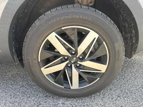 Used 2021 Kia Sorento S w/ Panoramic Sunroof Package AWD/4WD image 25