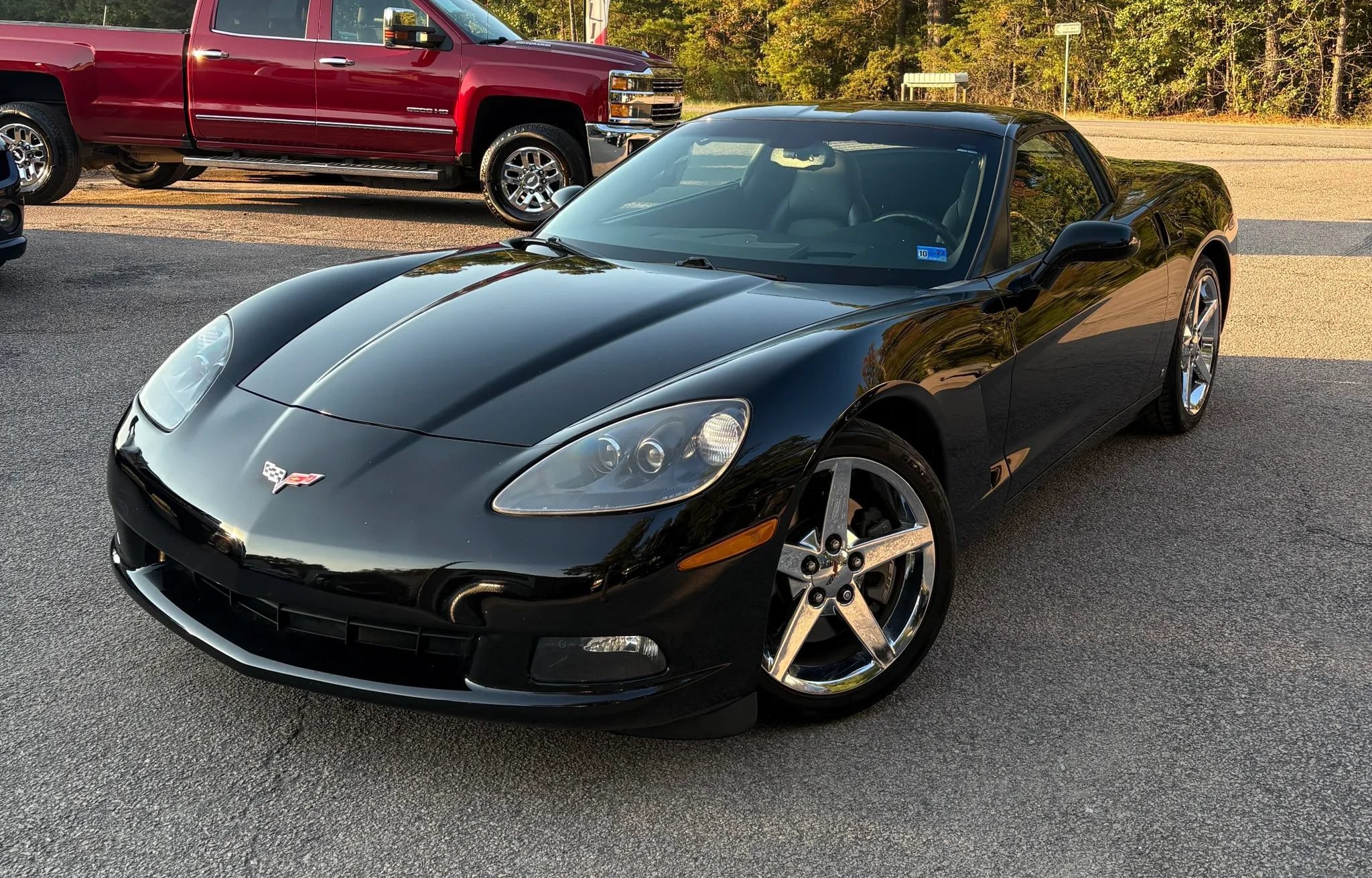 Used 2008 Chevrolet Corvette Coupe w/ Preferred Equipment Group RWD image 2
