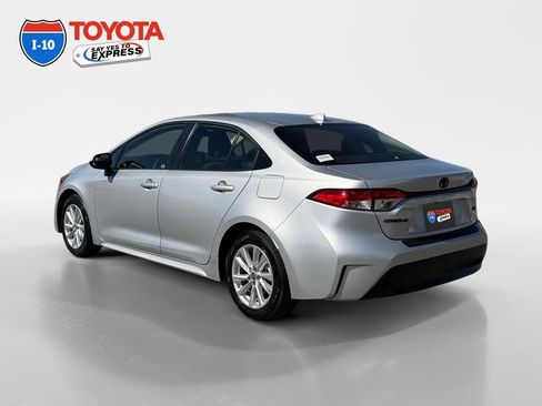 Certified 2026 Toyota Corolla LE w/ LE Premium Package FWD image 3