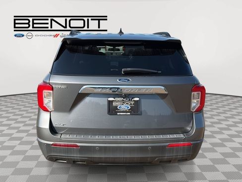 Used 2022 Ford Explorer XLT RWD image 4