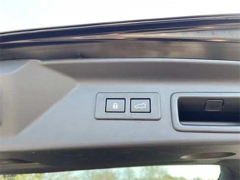 New 2026 Subaru Forester Premium image 18