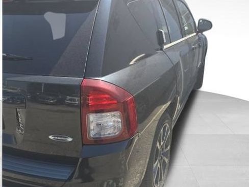 Used 2014 Jeep Compass Sport w/ Power Value Group FWD image 9