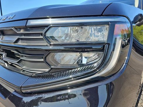 Used 2025 Ford Expedition Max Active AWD/4WD image 34