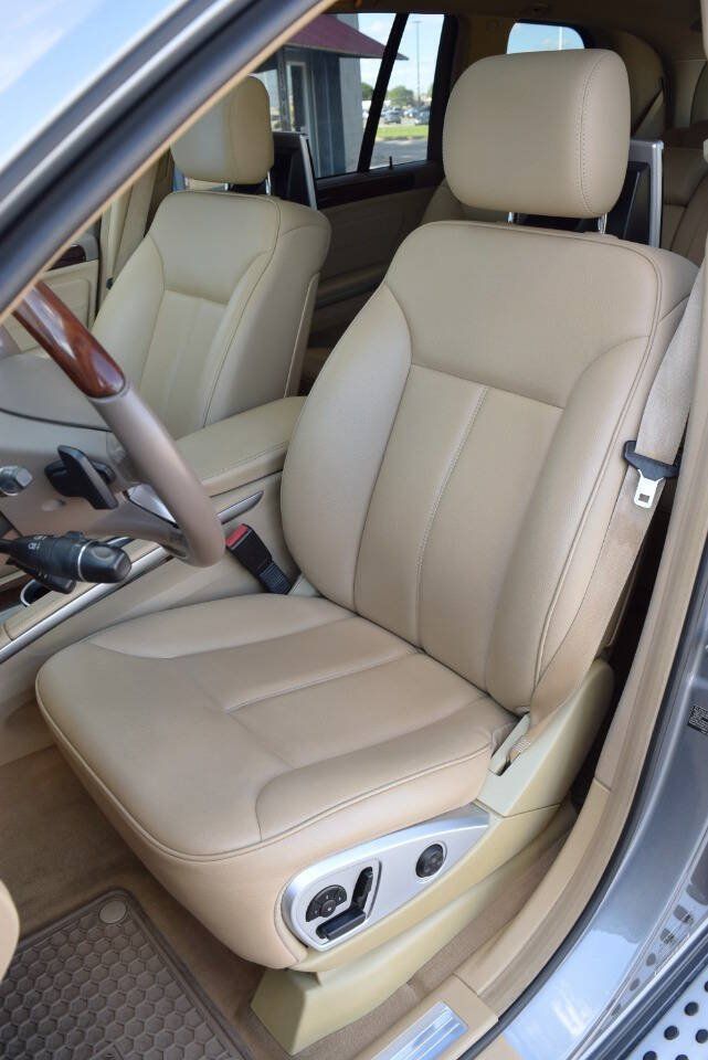 Used 2012 Mercedes-Benz GL 320 BlueTEC 4MATIC image 4