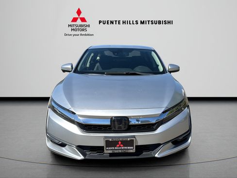 Used 2018 Honda Clarity Plug-In Hybrid image 2