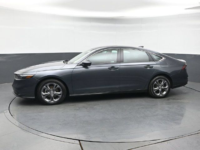 Used 2023 Honda Accord EX image 2