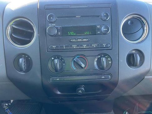 Used 2005 Ford F150 XLT image 35
