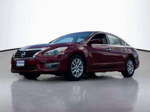 Used 2013 Nissan Altima 2.5 S FWD image 11