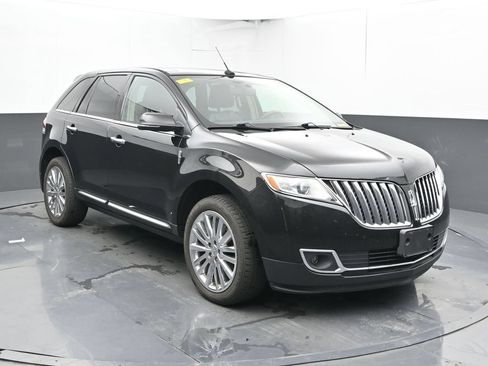 Used 2014 Lincoln MKX AWD w/ Equipment Group 102A image 5