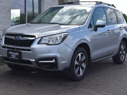 Used 2017 Subaru Forester 2.5i Premium w/ All-Weather Package AWD/4WD image 15