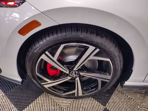 New 2025 Volkswagen GTI SE image 6