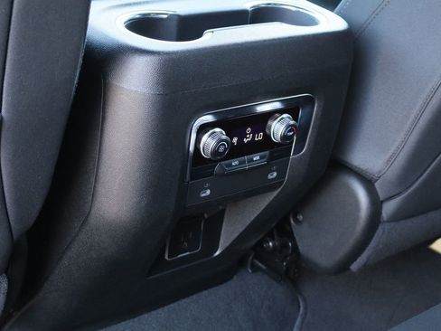 Used 2023 GMC Yukon SLE image 23