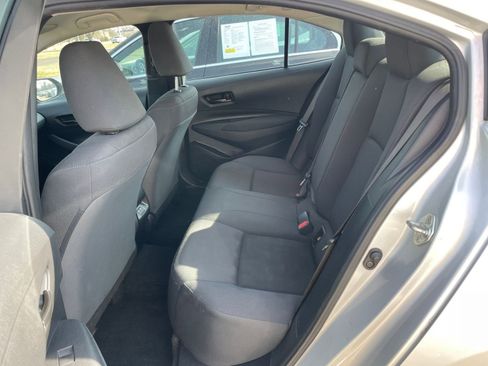Used 2023 Toyota Corolla LE image 23