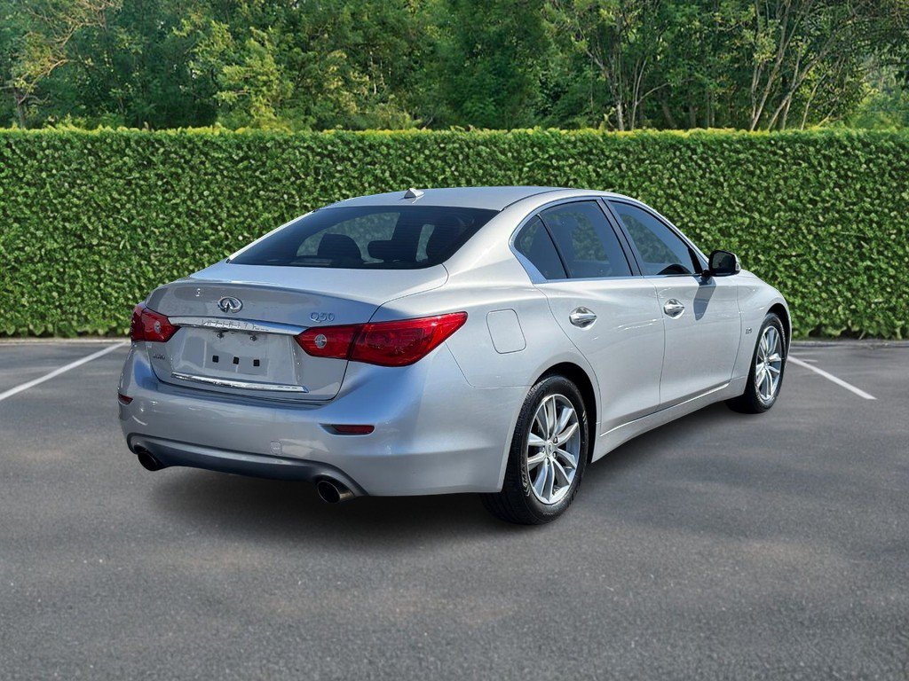 Used 2016 INFINITI Q50 3.0t Premium w/ 3.0T Premium Plus Package AWD/4WD image 3