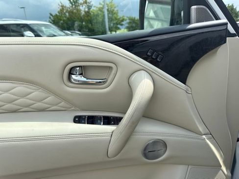 Used 2024 INFINITI QX80 Sensory w/ Cargo Package AWD/4WD image 21