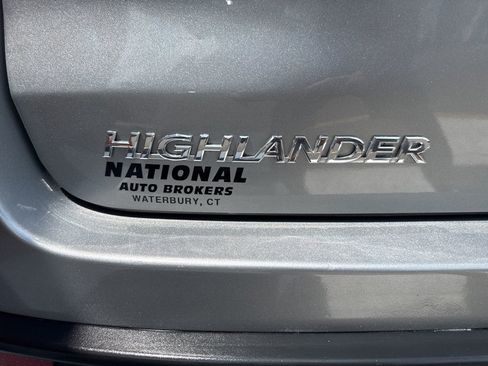 Used 2016 Toyota Highlander XLE AWD/4WD image 43