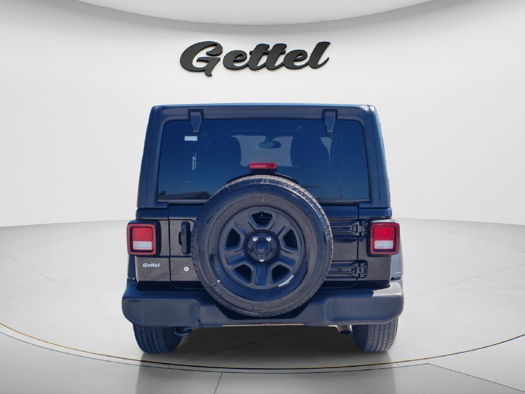 Used 2022 Jeep Wrangler Sport AWD/4WD image 6