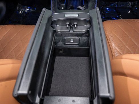 Used 2025 Mercedes-Benz E 450 4MATIC Sedan image 25