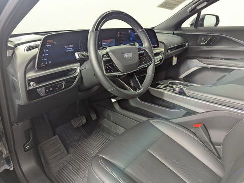 Used 2024 Cadillac Lyriq Luxury w/ LPO, Floor Liner Package image 32