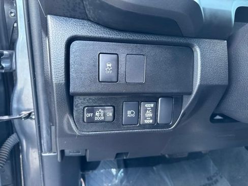 Used 2023 Toyota Tacoma TRD Off-Road AWD/4WD image 31