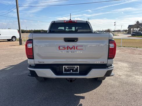 New 2026 GMC Canyon AT4 w/ AT4 Premium Package image 4