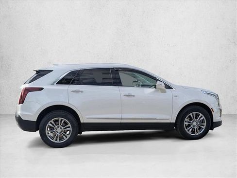 Used 2021 Cadillac XT5 Premium Luxury w/ LPO, Floor Liner Package image 4